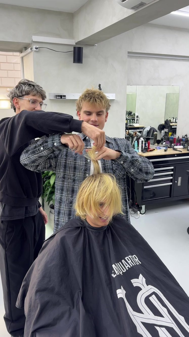 Så kom dagen hvor håret røg😮‍💨🤩🤩🤩@Loke Lund #barber #copenhagen #dansktiktok #flow #hairstylist 